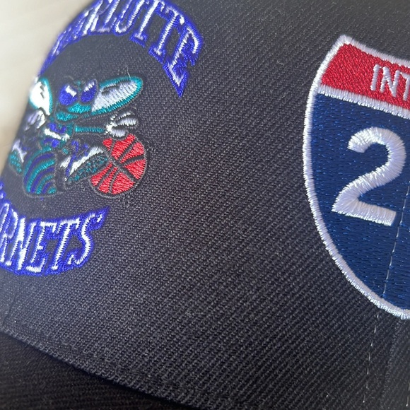 Mitchell & Ness Charlotte Hornet Hat Black Embroidered Patches Snap Back New OS - Picture 8 of 16